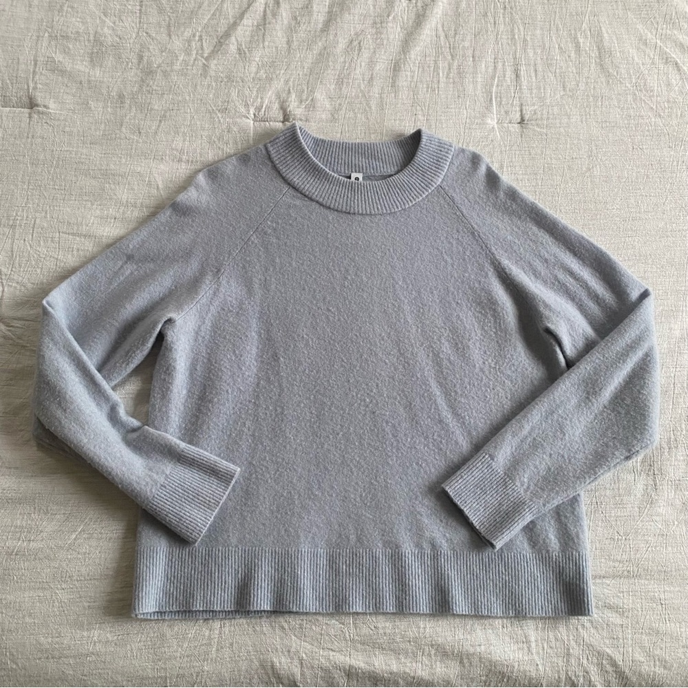 Athleta Light Blue Merino Extra Fine Wool Crew Neck Ribbed Sweater Small